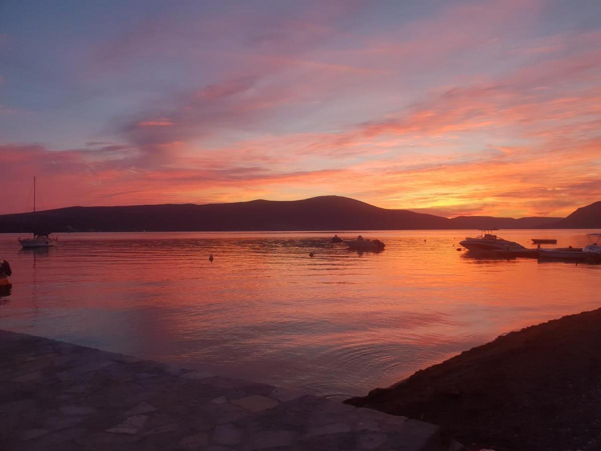 Beach Apartments Tivat Luaran gambar